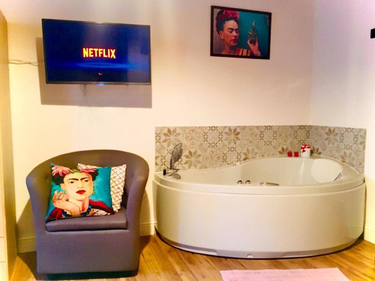 Frida Guest House อีเกลเซียส ภายนอก รูปภาพ
